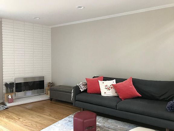 Gas fireplace