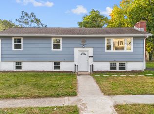 32 Maple St, West Haven, CT 06516