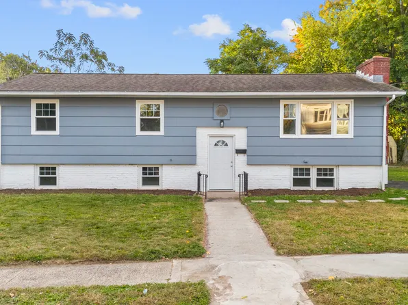 32 Maple Street, West Haven, CT 06516