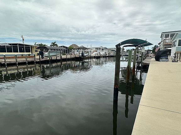 2nd image of 2933 York Rd