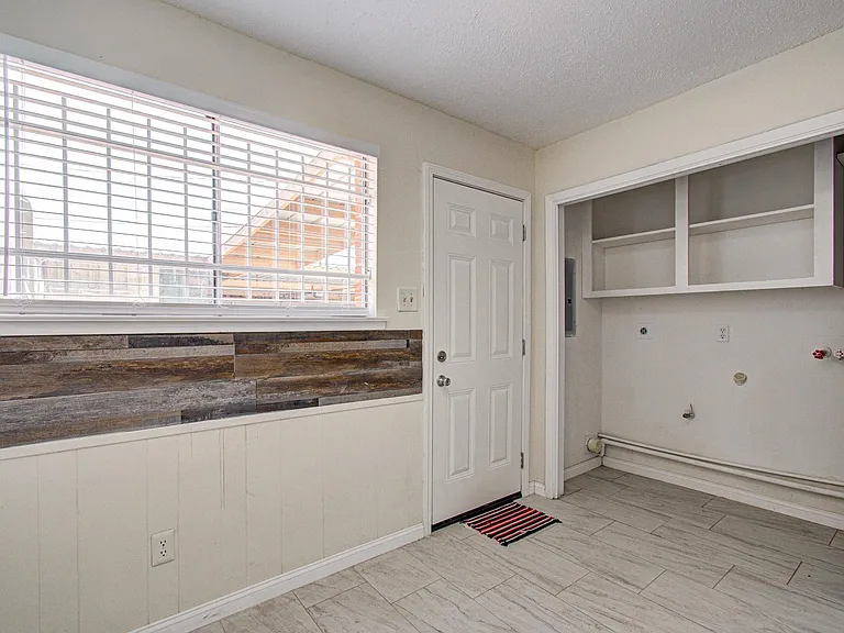 8820 Bissonnet St — Photo 7