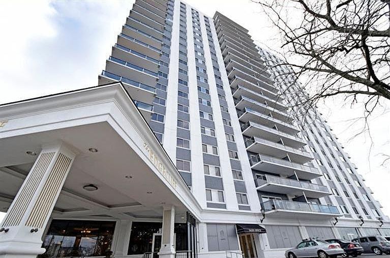 1st image of 2200 Victory Pkwy APT 2508