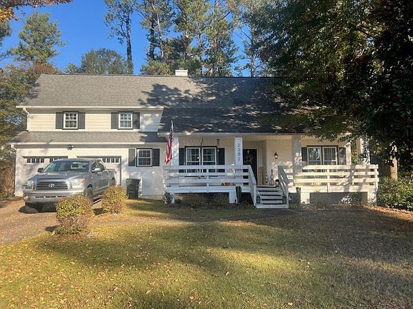 2382 Battle Forest Dr SW