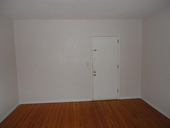 2nd image of 233 Phoenetia Ave APT 7