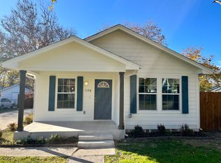 1109 Yale St, River Oaks, TX 76114
