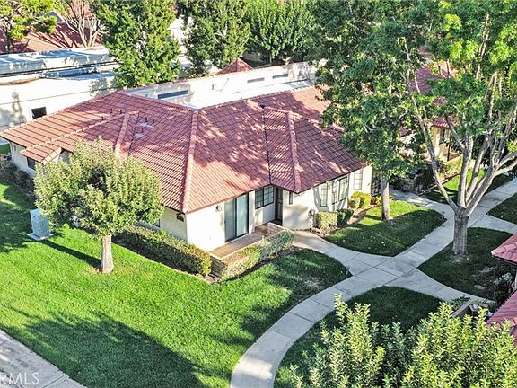 5th image of 19237 Elm Dr