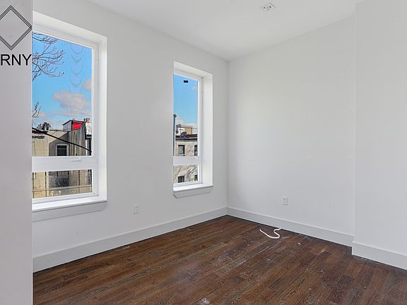 5th image of 489 Chauncey St APT 2R