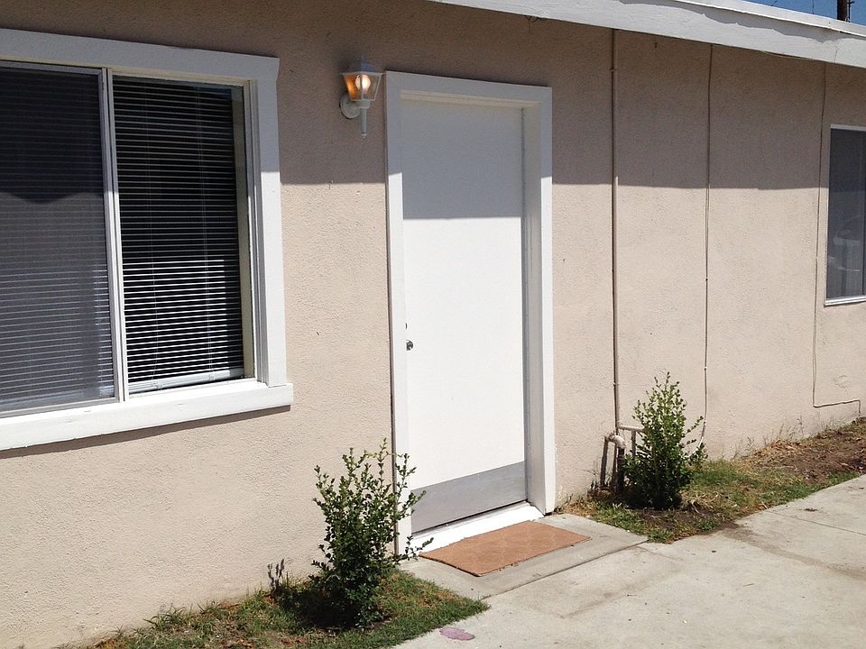 Clean, quiet Cypress home.