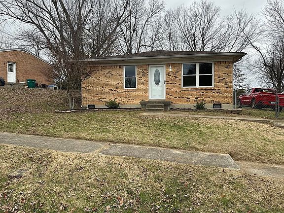 5th image of 112 Donna Ave