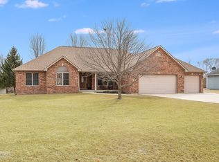 4440 E 1319th Rd, Earlville, IL 60518