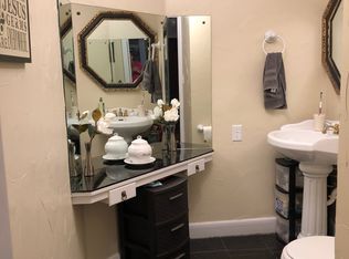 915 Calaveras St, Graham, TX 76450