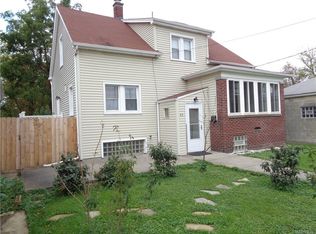 82 Andrews Ave, Cheektowaga, NY 14225