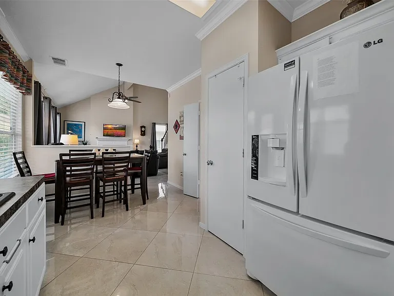 9514 Trailing Moss Dr — Photo 15