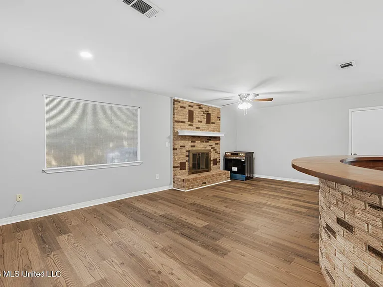 8505 Mermaid Ave — Photo 4