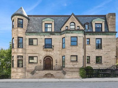 2480 N Lakeview Ave, Chicago, IL, 60614