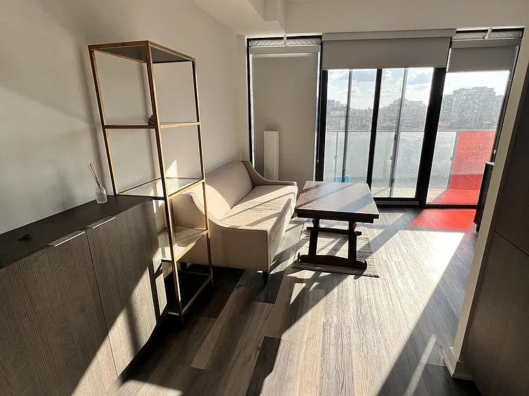 215 Queen St W #605C — Photo 4