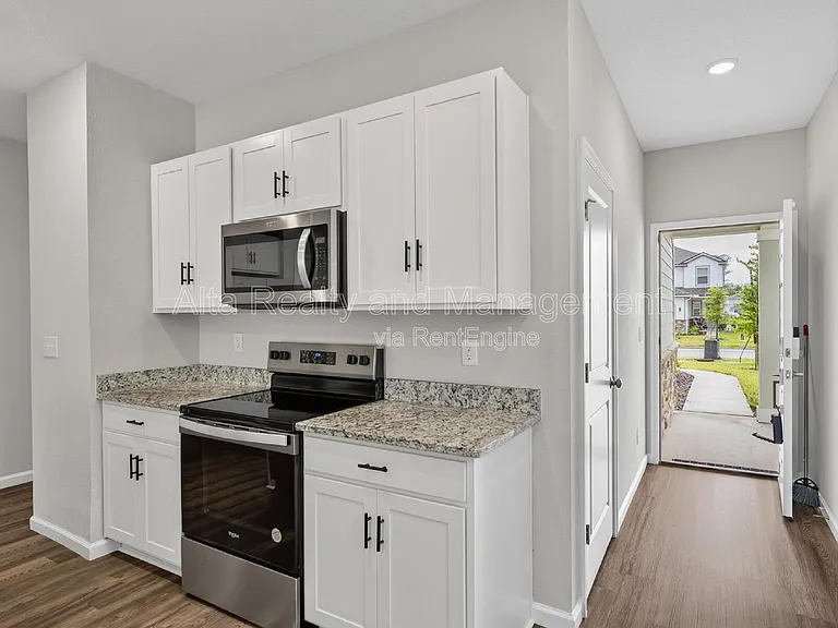 14757 Cashew Ave — Photo 9