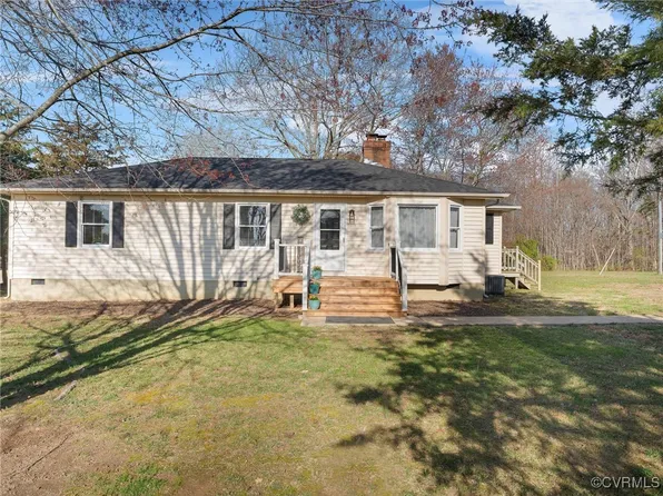 8018 Military Rd, Amelia Court House, VA 23002