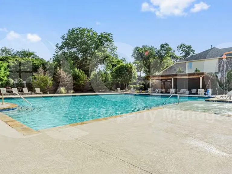 5304 Babcock Rd — Photo 29