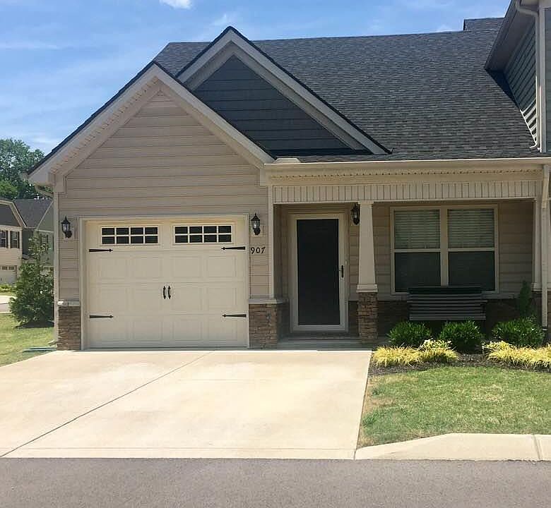1st image of 907 Granville Dr