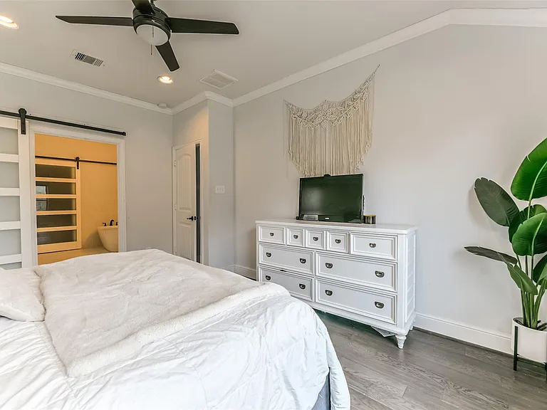 1316 Graham Trace Ln — Photo 19