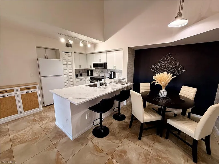 1265 Wildwood Lakes Blvd #303 — Photo 4