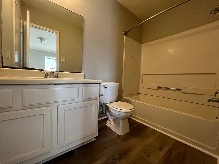 8811 Baskove Dr — Photo 9