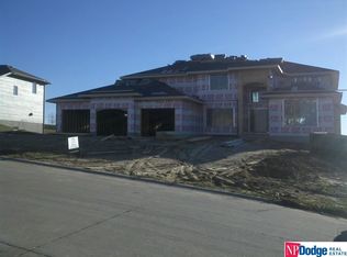 18667 Oregon Cir, Elkhorn, NE 68022