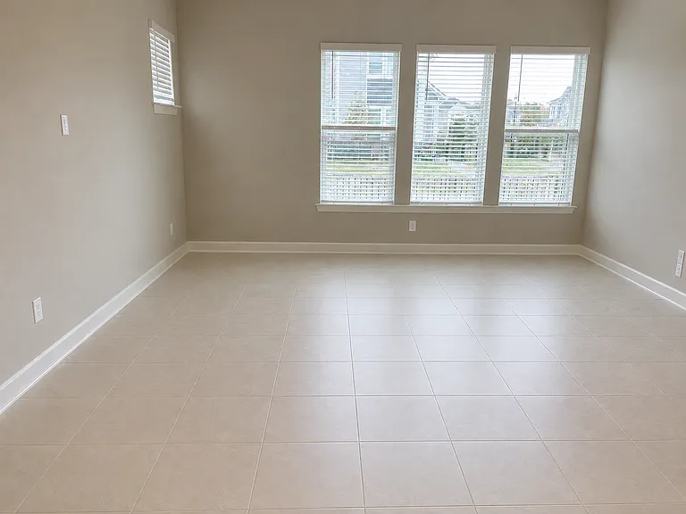 11029 Electron Way — Photo 10