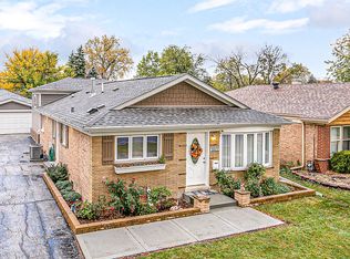 5522 W 90th St, Oak Lawn, IL 60453