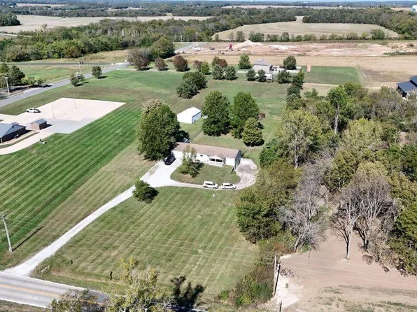 1405 E State Route Vv Hwy, Pleasant Hill, MO 64080