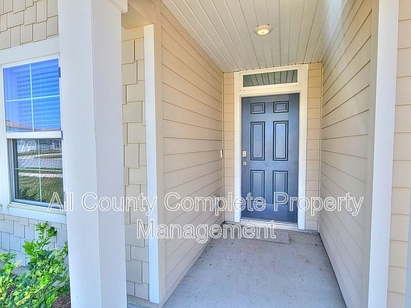 3rd image of 121 Aveiro Way