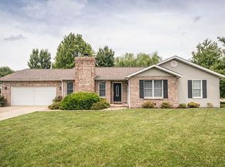 2 Fox Run, Mascoutah, IL 62258