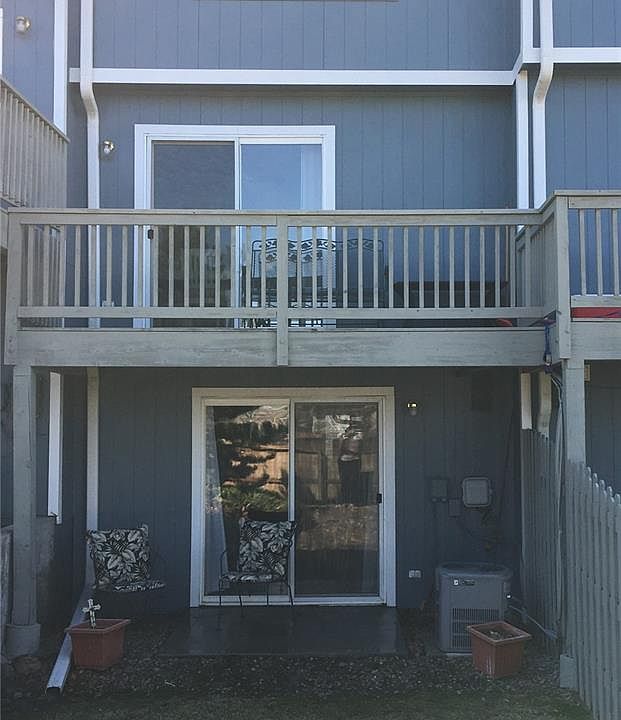 2nd image of 2031 Oakcrest Cir #5-H