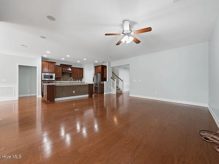 5028 Lagan Ct — Photo 17