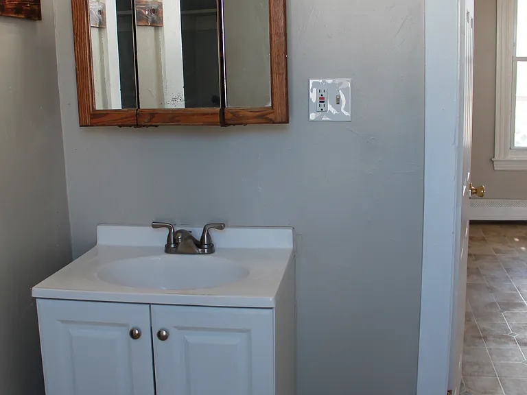 20 Bellevue St #1 — Photo 3