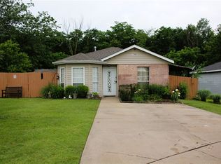 2438 Eleanor St, Springdale, AR 72764