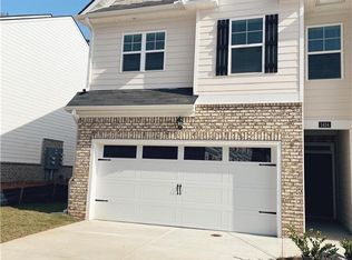 1434 Gray Branch Dr, Lawrenceville, GA 30045