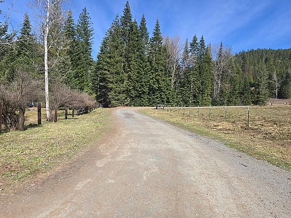 4th image of 205 Calder Park Rd