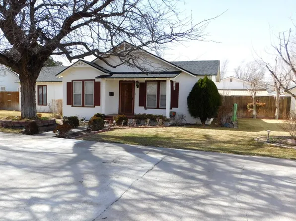 804 W 2nd St, Muleshoe, TX 79347