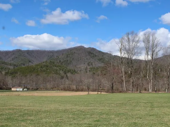 (undisclosed Address), Hayesville, NC 28904