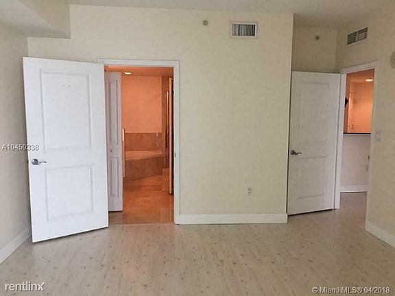 5th image of 7900 Harbor Island Dr APT 810