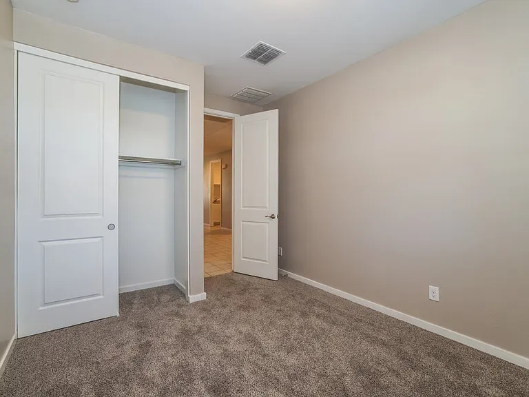 11022 W Marguerite Ave — Photo 12