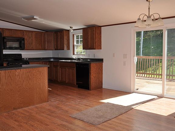 2nd image of 14 Gun Hill Ln