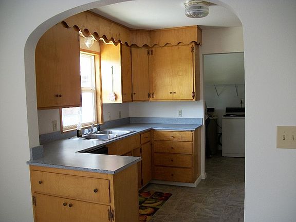 2nd image of 9855 Stone Rd NE