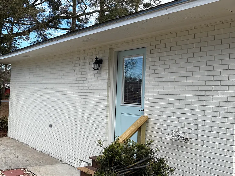 305 W Lane St — Photo 3