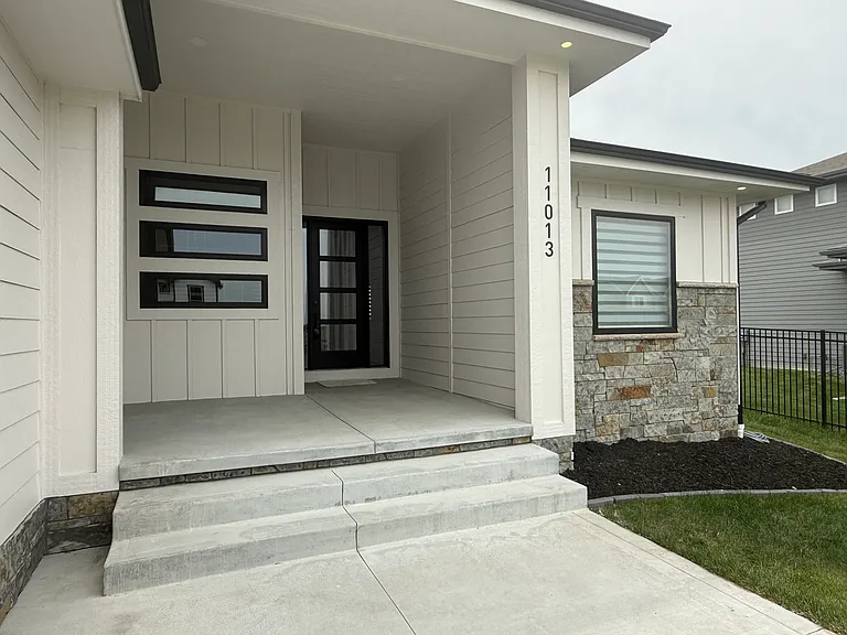 11013 Bearcreek Dr — Photo 4