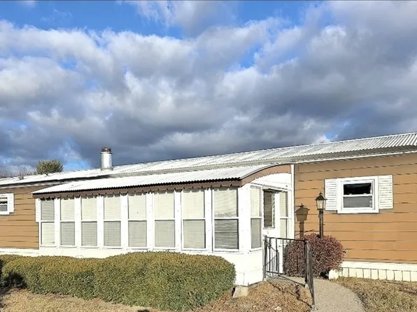 16 2nd Ave, Westfield, MA 01085