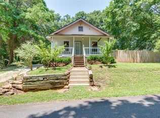 116 Aiken St, Central, SC 29630