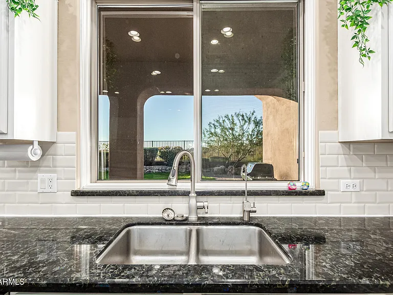 18186 W Narramore Rd — Photo 9